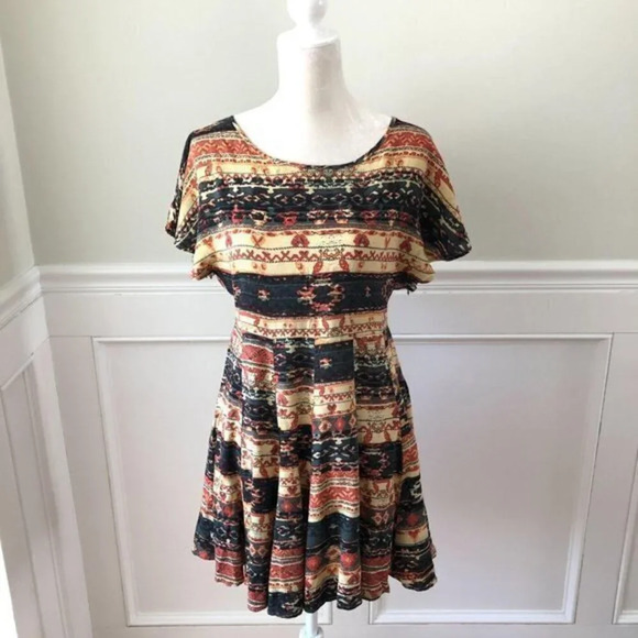 Jack by BB Dakota Keyhole Back Fit & Flare Dress S - Picture 1 of 6